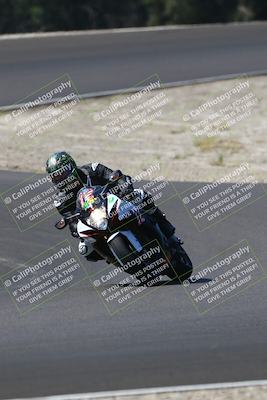 media/Sep-21-2025-TrackDaz (Sun) [[277c75b276]]/C Group/1140pm (Turn 3)/